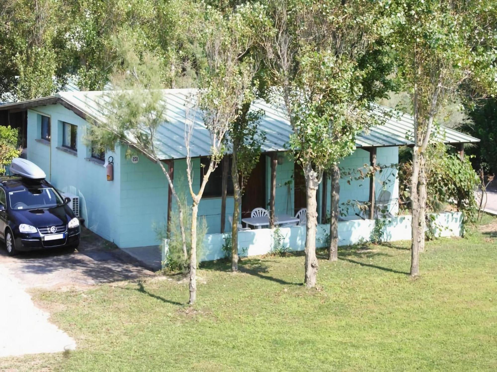Resort Rosapineta Sud In Розоліна-Маре Екстер'єр фото